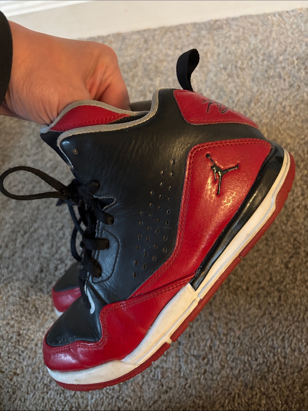 Youth Air Jordan flights